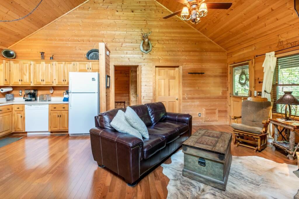 Nice View Fireplace, Hot Tub, Porch Bed, Private Sevierville Exteriör bild