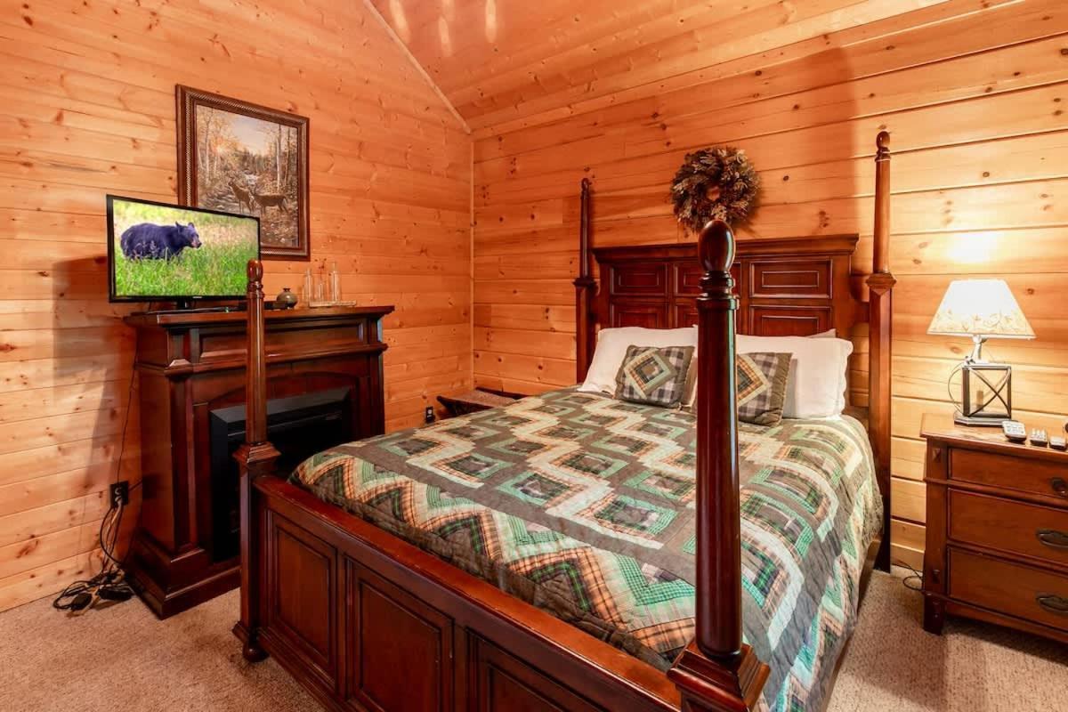 Nice View Fireplace, Hot Tub, Porch Bed, Private Sevierville Exteriör bild